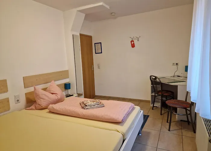 Gaestehaus Schniepp Отель